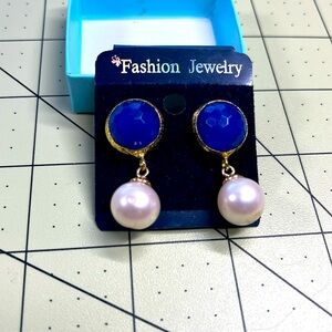 Natural pearl earrings